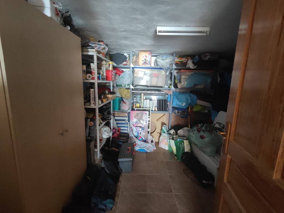 Huis te koop in Los Altos | 6 slaapkamers H5444173