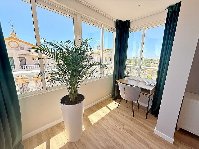 Huis te koop in Los Altos | 3 slaapkamers H5456185