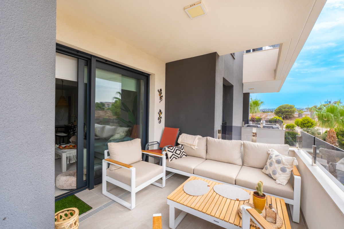 Bungalow te koop in Los Altos | 2 slaapkamers H5459788
