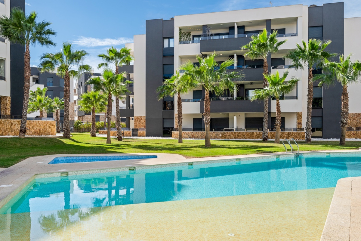 Bungalow te koop in Los Altos | 2 slaapkamers H5459788