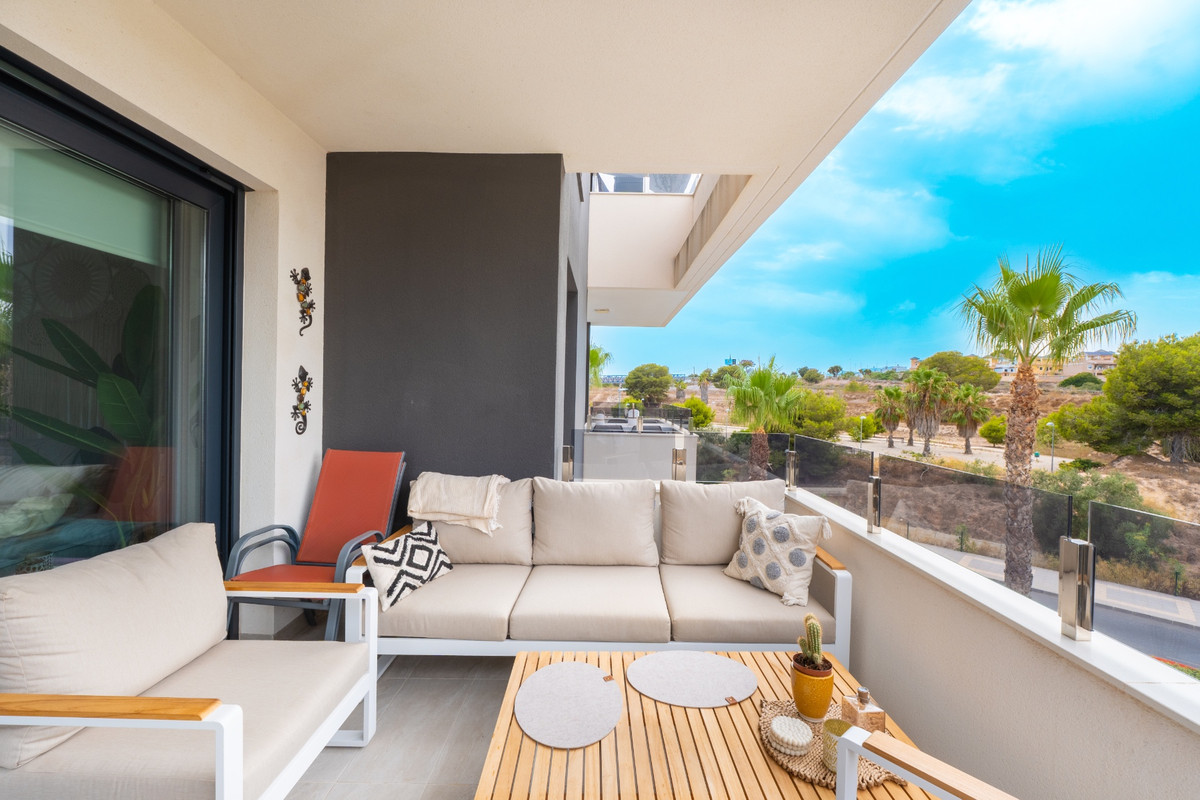 Bungalow te koop in Los Altos | 2 slaapkamers H5459788