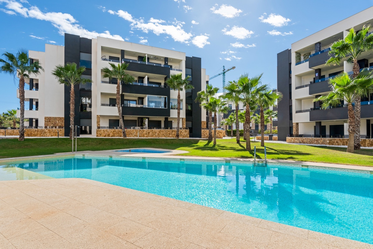 Bungalow te koop in Los Altos | 2 slaapkamers H5459788