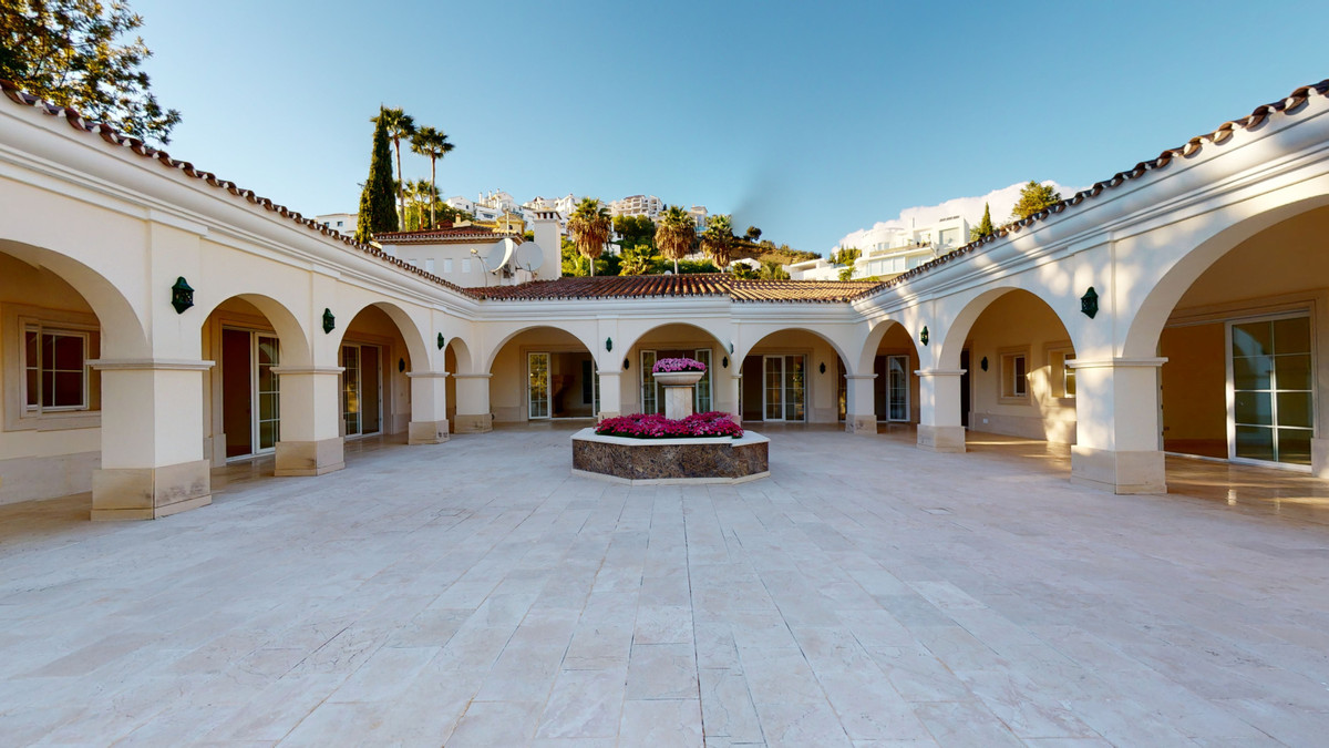 Property main view 44