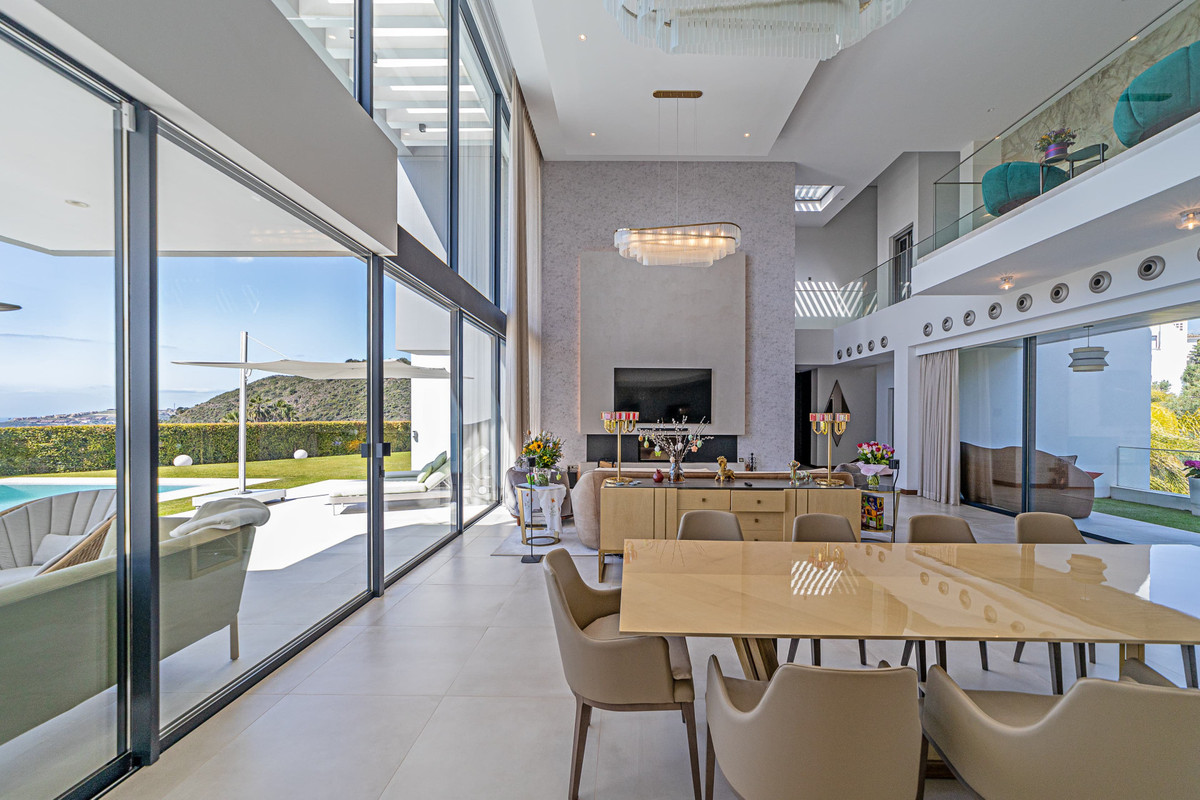 Huis te koop in Los Arqueros | 5 slaapkamers H5024809