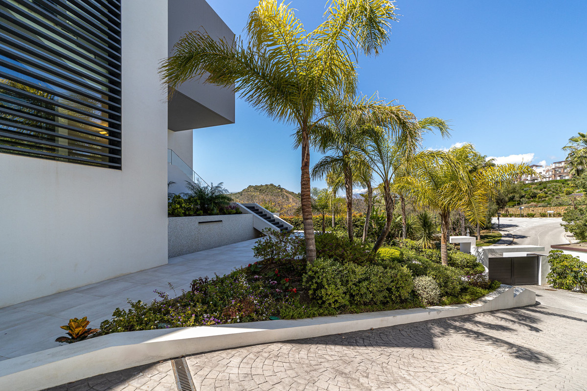 Huis te koop in Los Arqueros | 5 slaapkamers H5024809