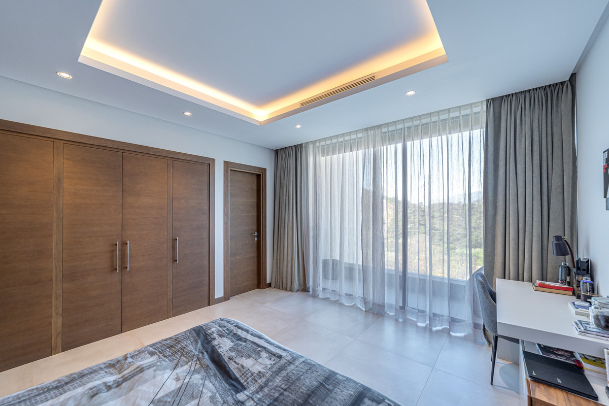 Huis te koop in Los Arqueros | 5 slaapkamers H5024809