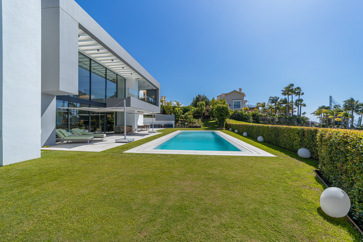 Huis te koop in Los Arqueros | 5 slaapkamers H5024809