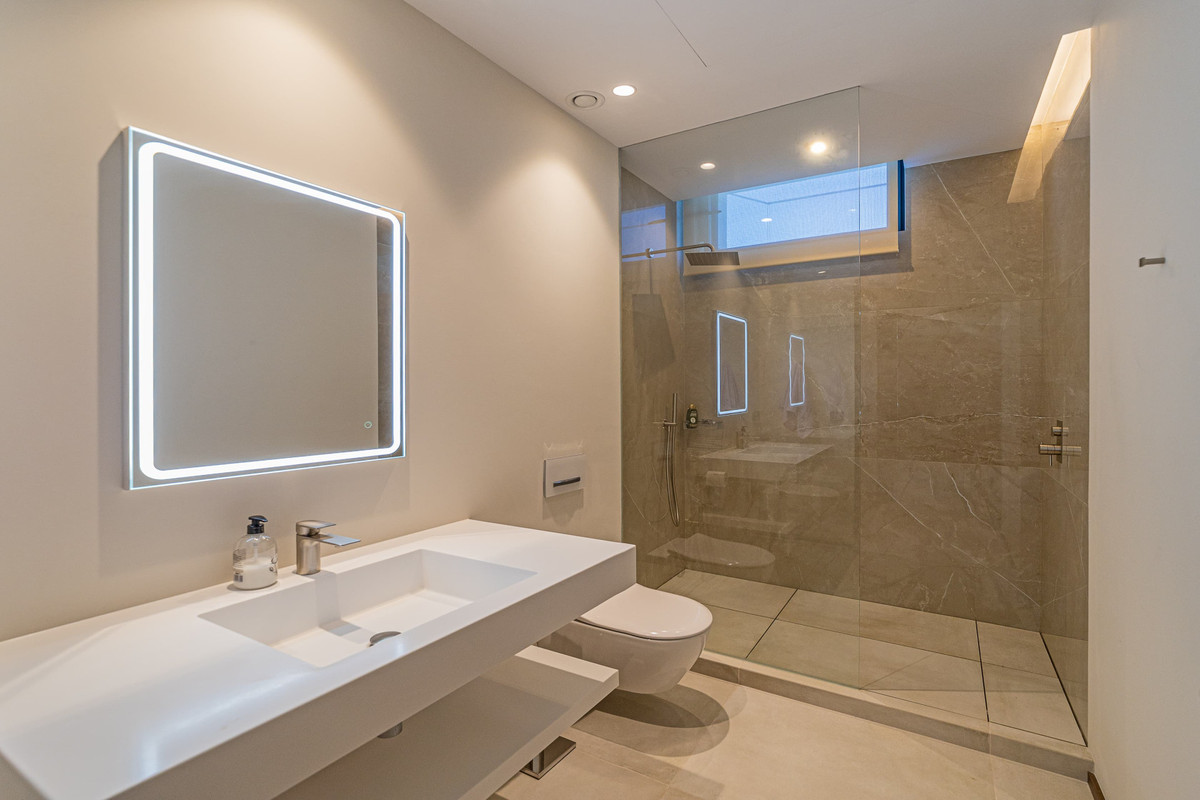 Huis te koop in Los Arqueros | 5 slaapkamers H5024809