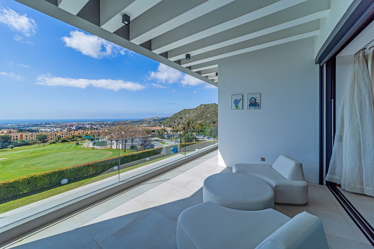 Huis te koop in Los Arqueros | 5 slaapkamers H5024809