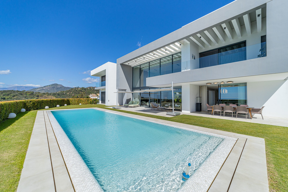 Huis te koop in Los Arqueros | 5 slaapkamers H5024809