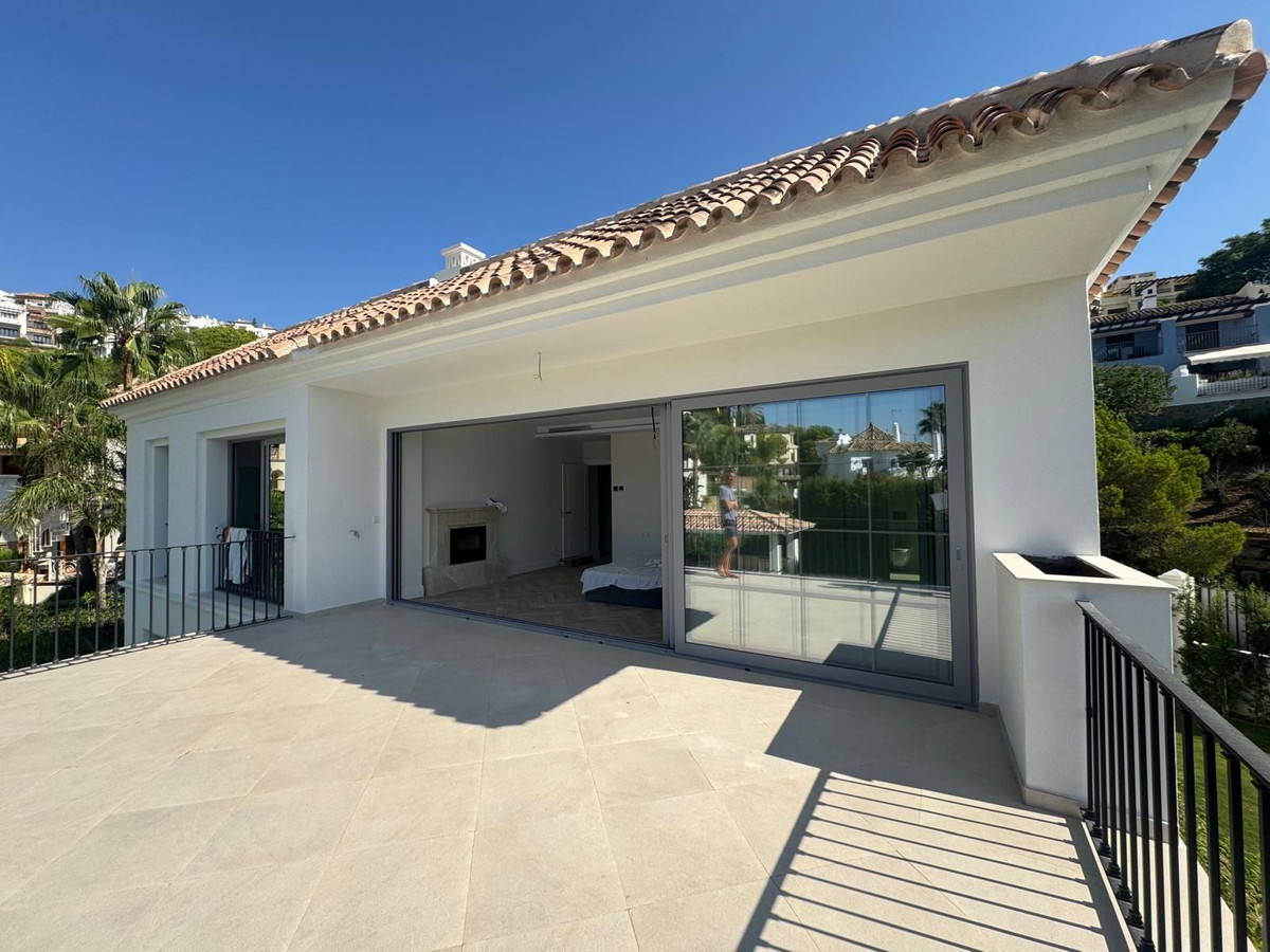 Huis te koop in Los Arqueros | 4 slaapkamers H5139802