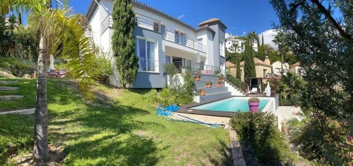 Huis te koop in Los Arqueros | 5 slaapkamers H5157490