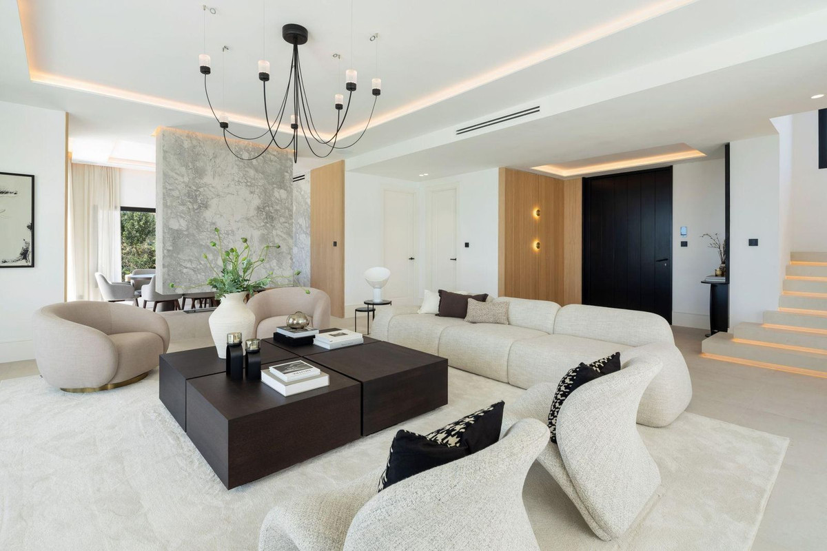 Huis te koop in Los Arqueros | 5 slaapkamers H5353414