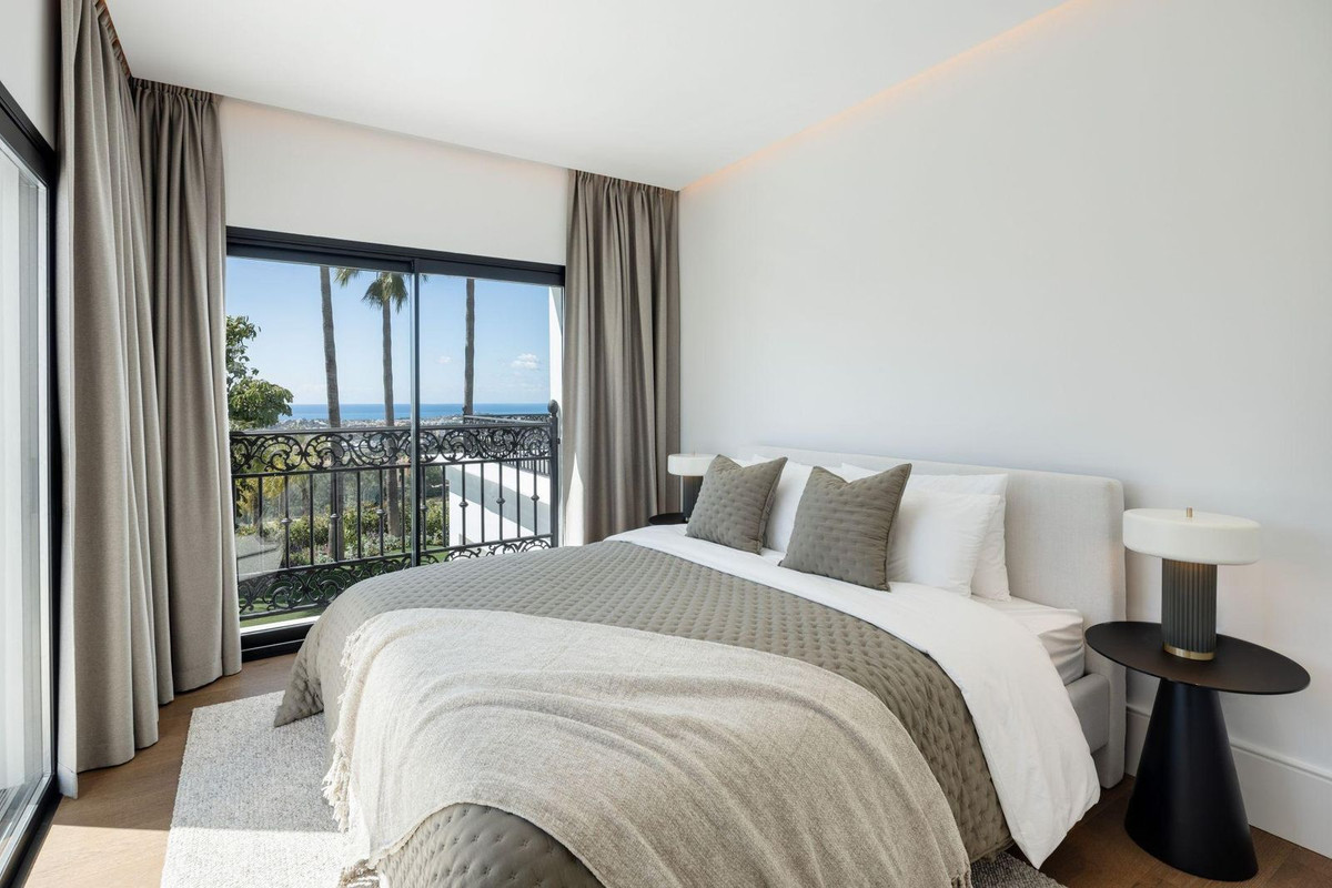 Huis te koop in Los Arqueros | 5 slaapkamers H5353414