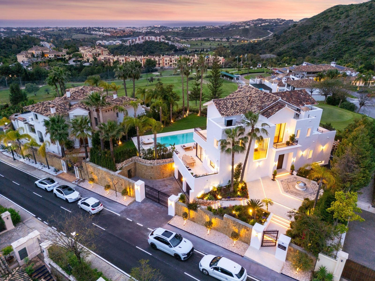 Huis te koop in Los Arqueros | 5 slaapkamers H5353414