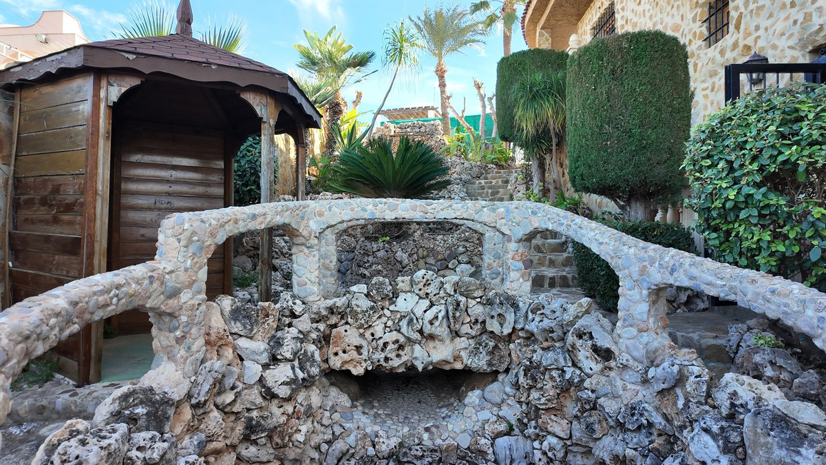 Huis te koop in Los Balcones | 6 slaapkamers H5227492