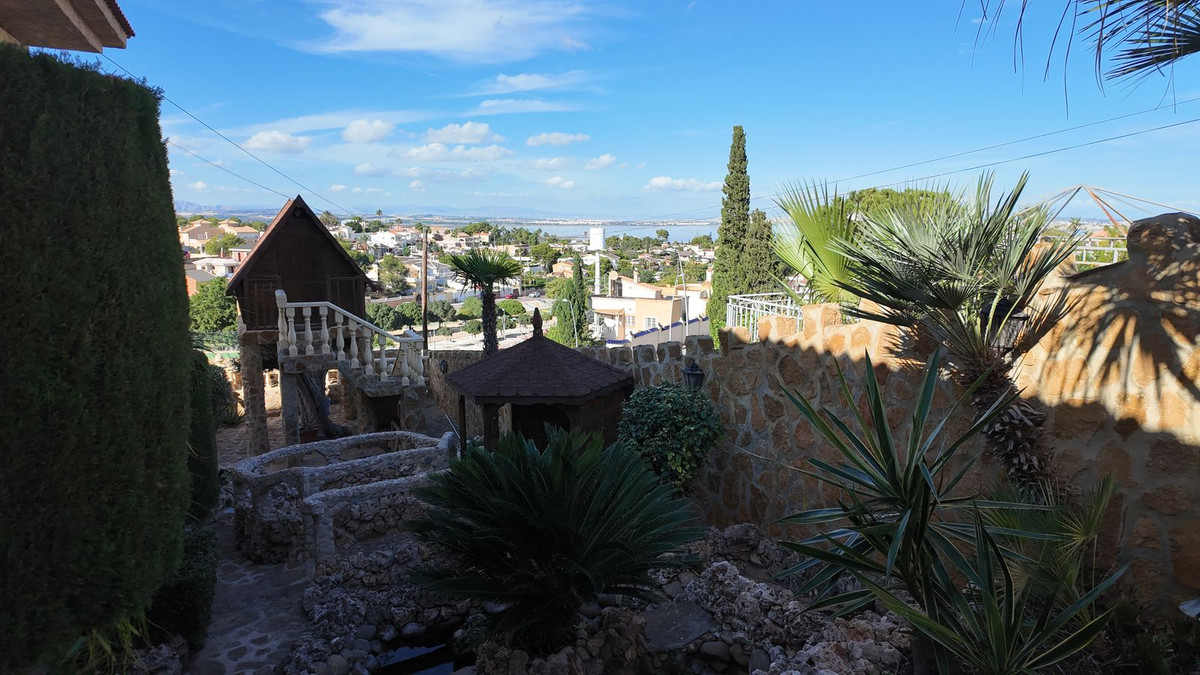 Huis te koop in Los Balcones | 6 slaapkamers H5227492