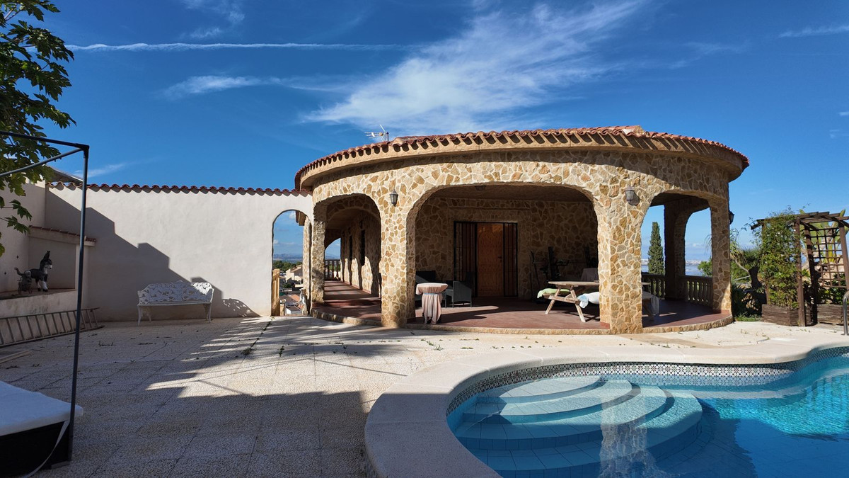 Huis te koop in Los Balcones | 6 slaapkamers H5227492