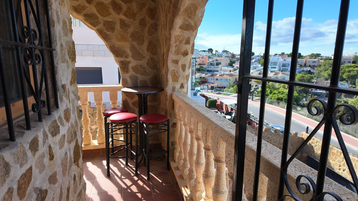 Huis te koop in Los Balcones | 6 slaapkamers H5227492