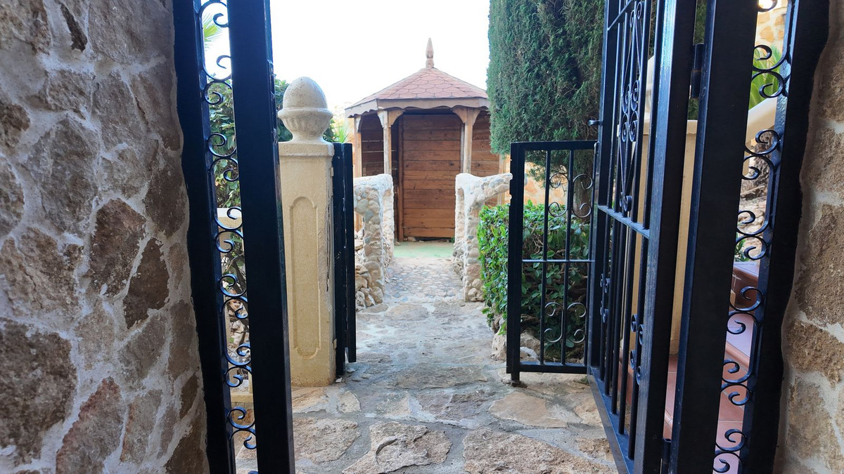 Huis te koop in Los Balcones | 6 slaapkamers H5227492