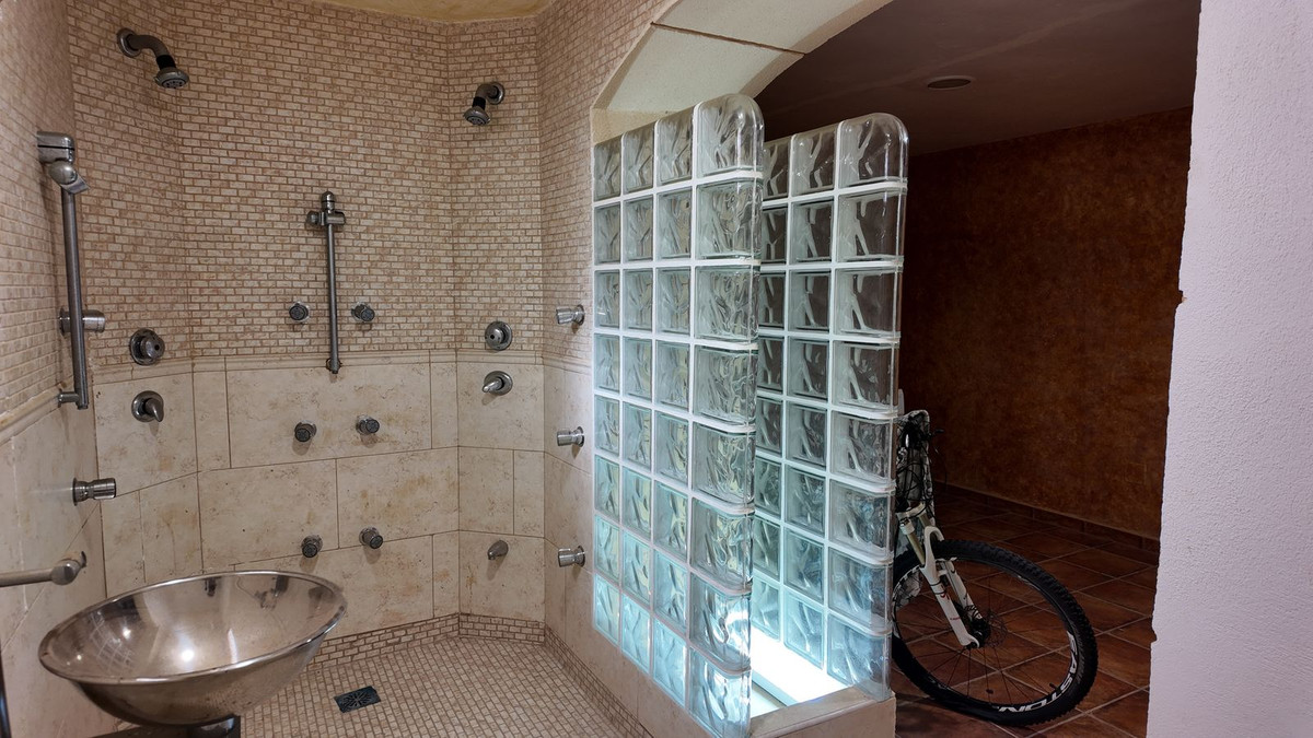 Huis te koop in Los Balcones | 6 slaapkamers H5227492