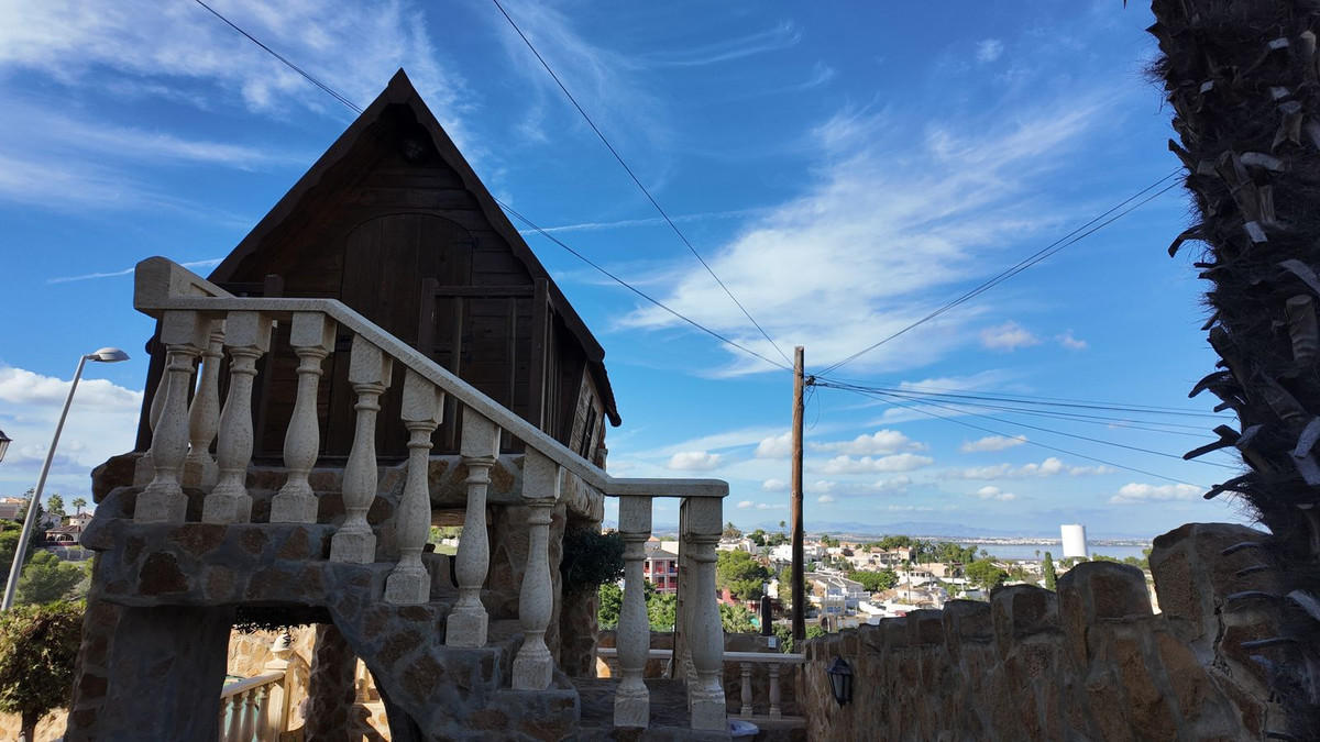 Huis te koop in Los Balcones | 6 slaapkamers H5227492