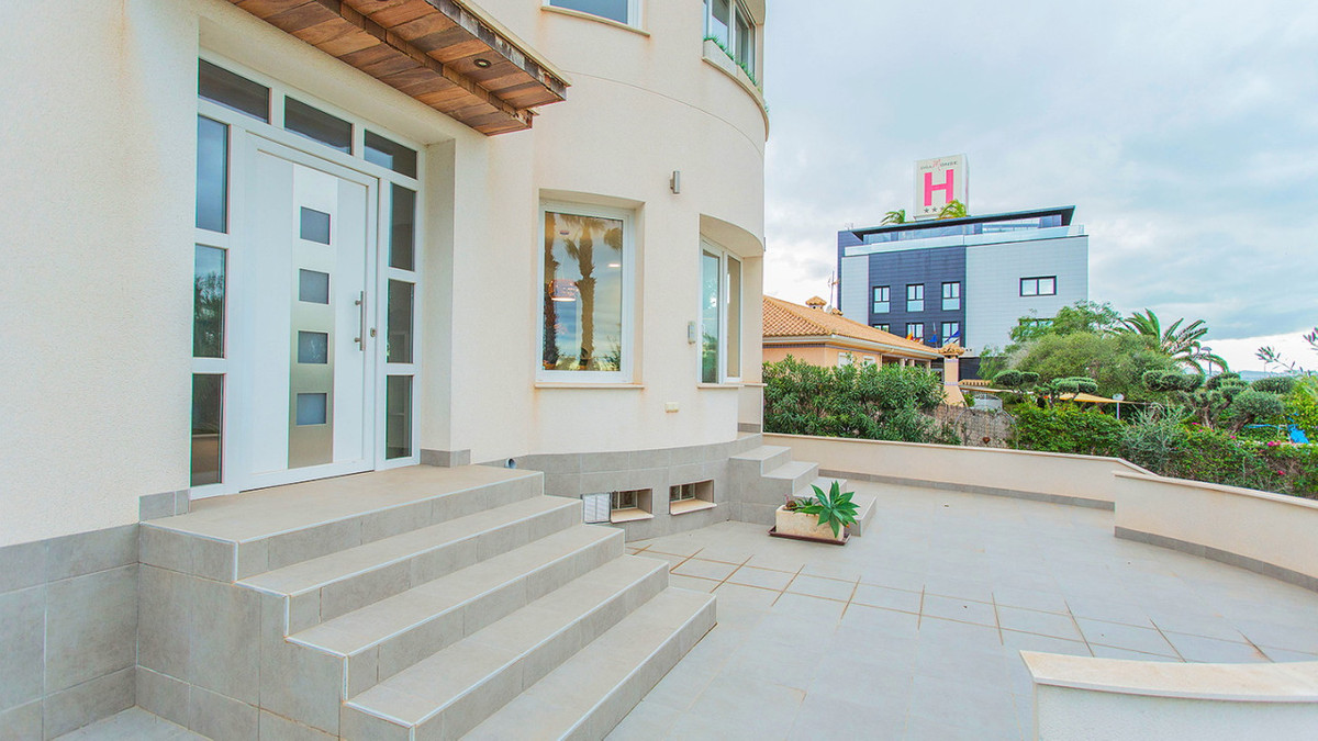 Huis te koop in Los Balcones | 6 slaapkamers H5295454