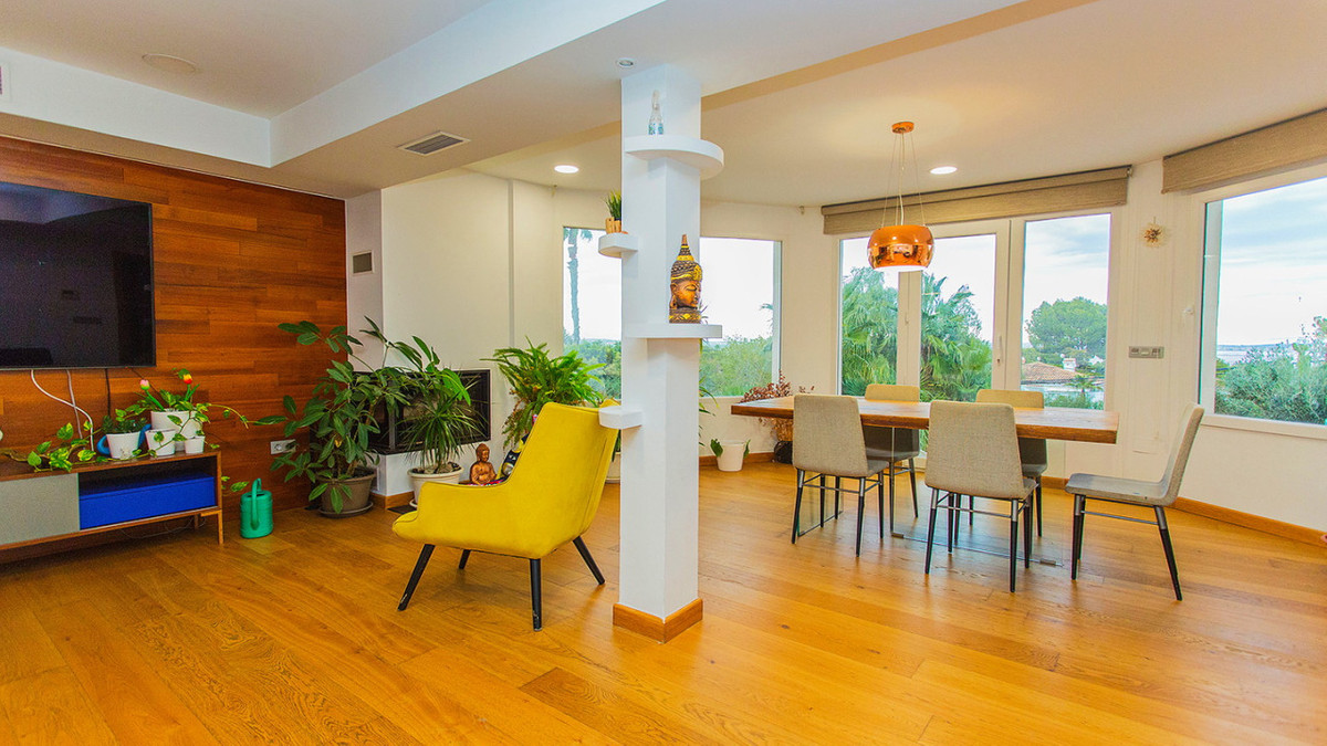 Huis te koop in Los Balcones | 6 slaapkamers H5295454