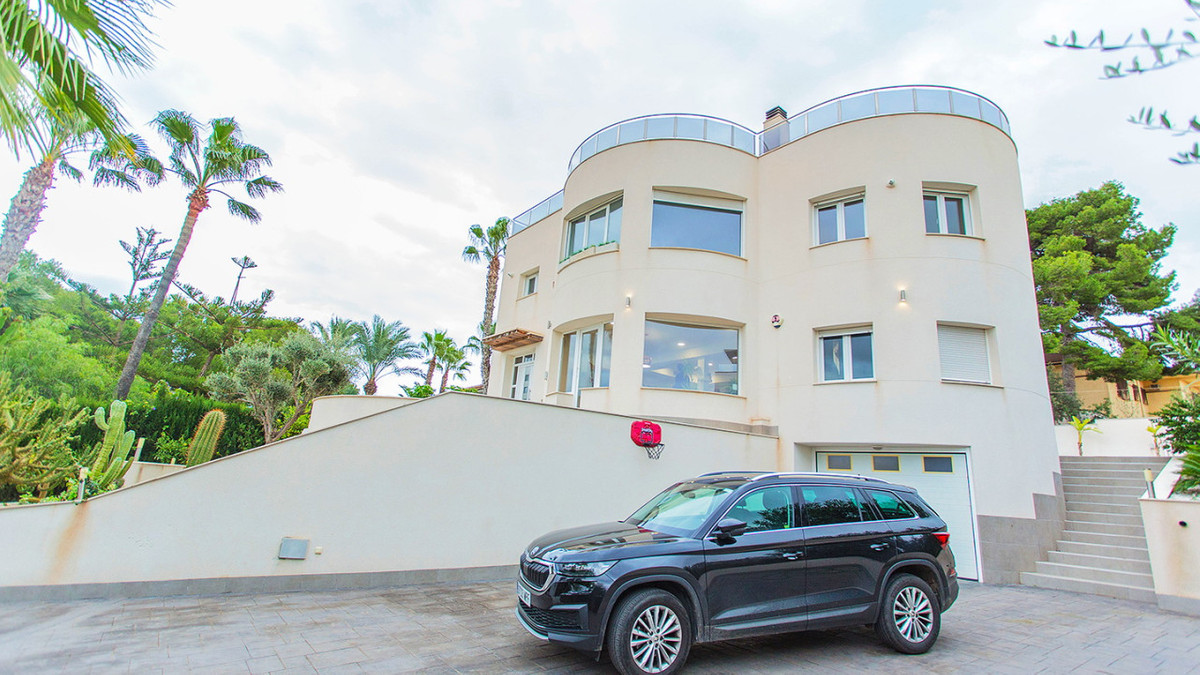 Huis te koop in Los Balcones | 6 slaapkamers H5295454