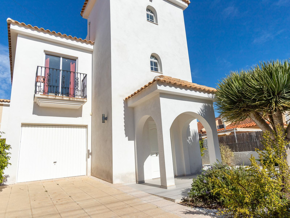 Huis te koop in Los Balcones | 4 slaapkamers H5363839