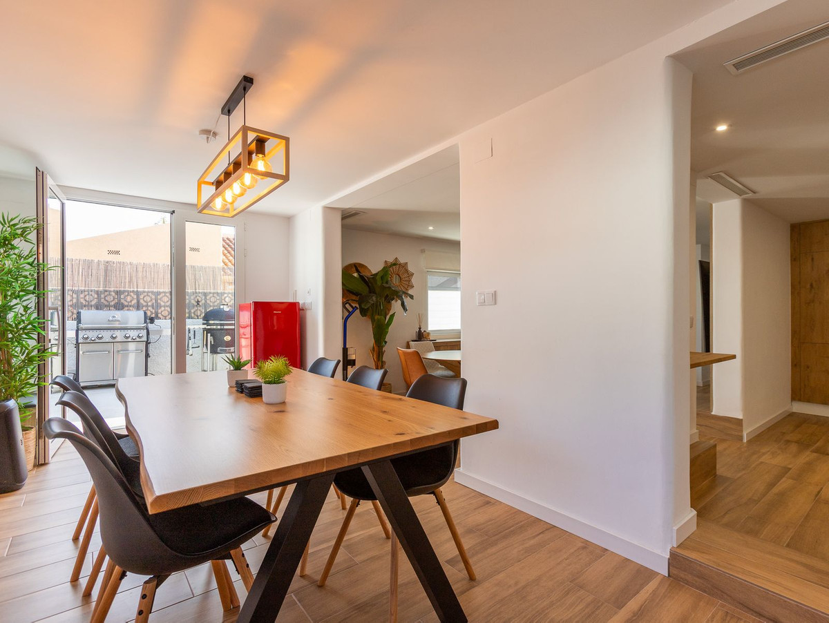 Huis te koop in Los Balcones | 4 slaapkamers H5363839