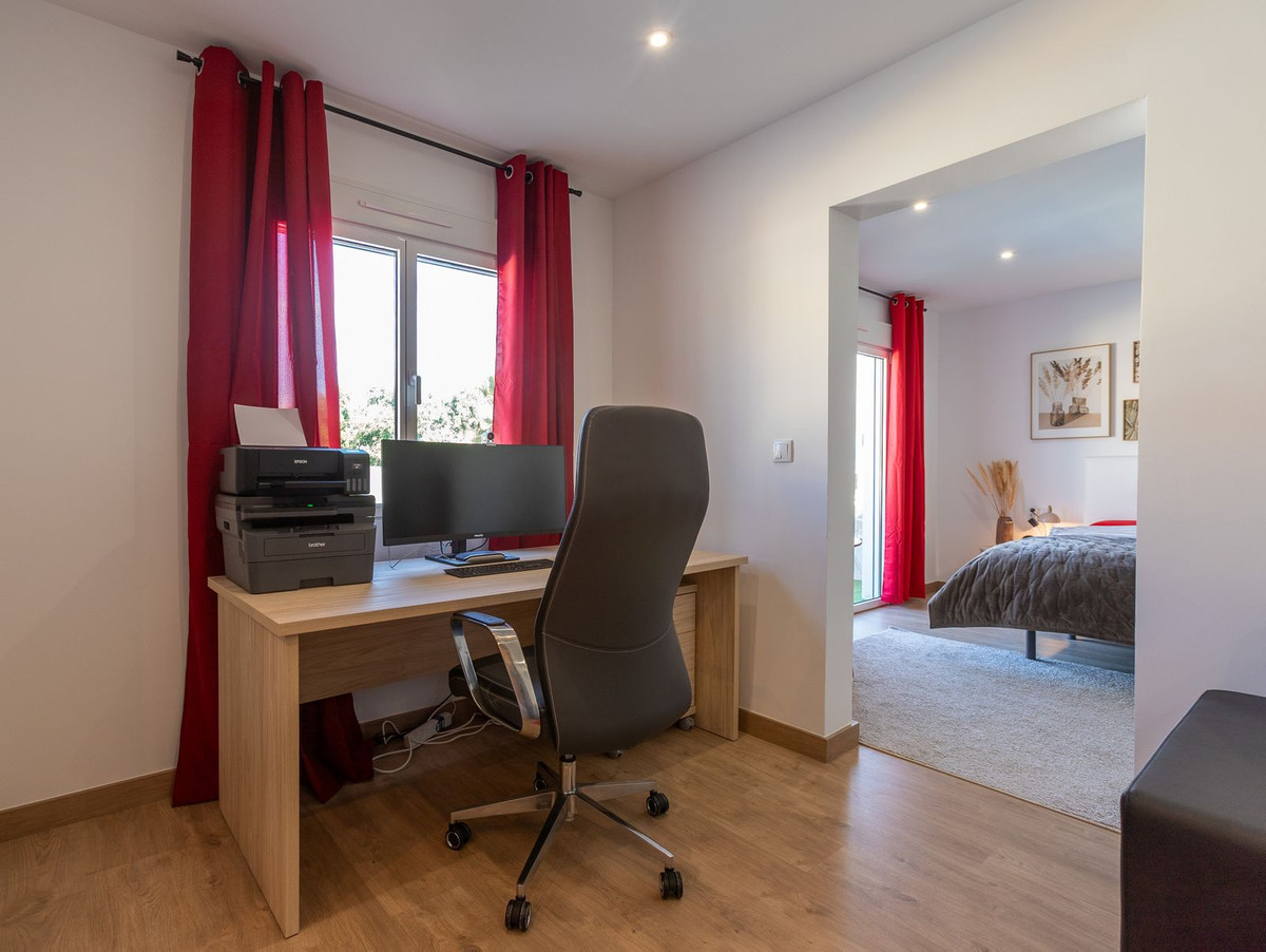 Huis te koop in Los Balcones | 4 slaapkamers H5363839