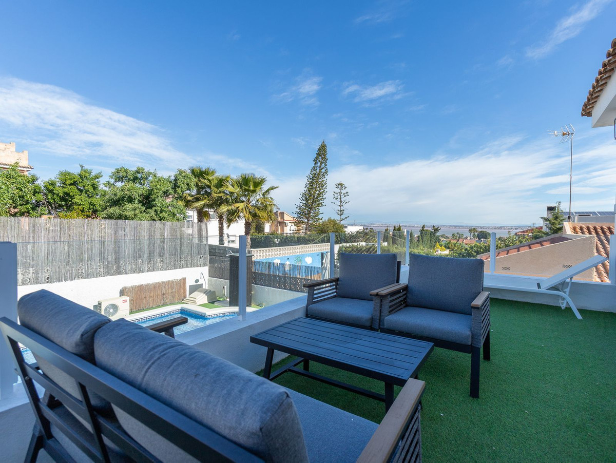 Huis te koop in Los Balcones | 4 slaapkamers H5363839