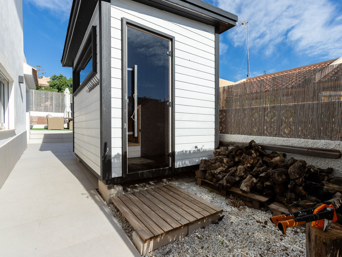 Huis te koop in Los Balcones | 4 slaapkamers H5363839