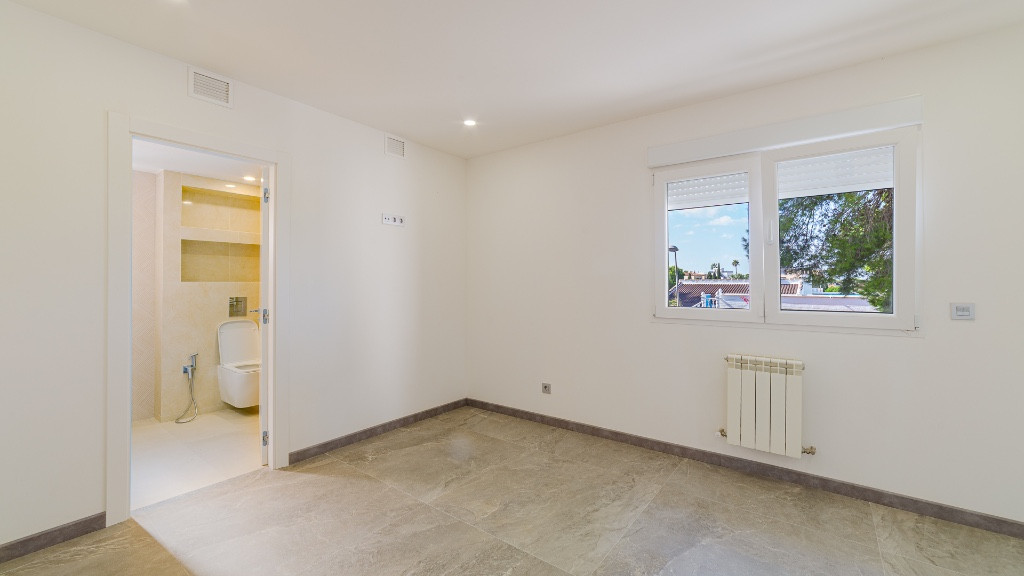 Huis te koop in Los Balcones | 6 slaapkamers H5379337