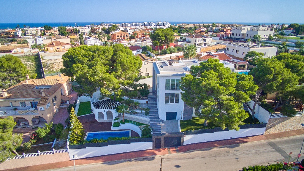 Huis te koop in Los Balcones | 6 slaapkamers H5379337