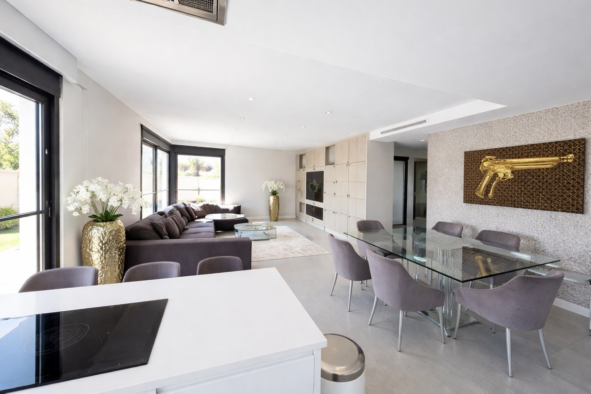 Huis te koop in Los Balcones | 5 slaapkamers H5396809
