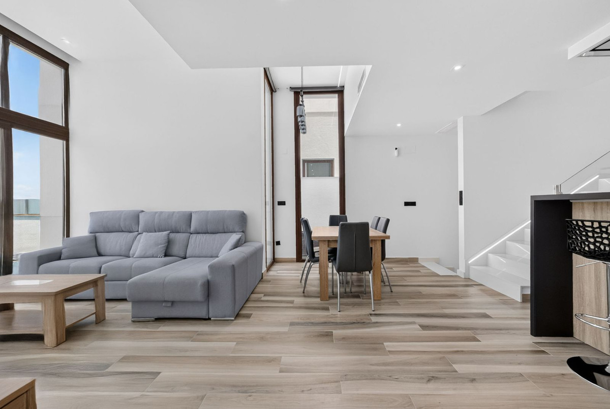 Huis te koop in Los Balcones | 4 slaapkamers H5421052