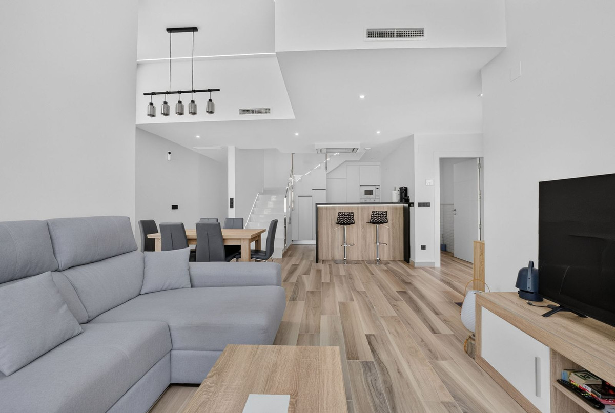 Huis te koop in Los Balcones | 4 slaapkamers H5421052