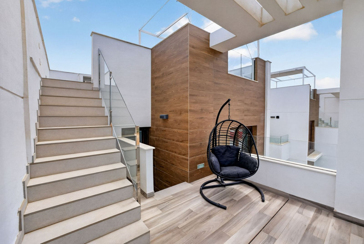 Huis te koop in Los Balcones | 4 slaapkamers H5421052