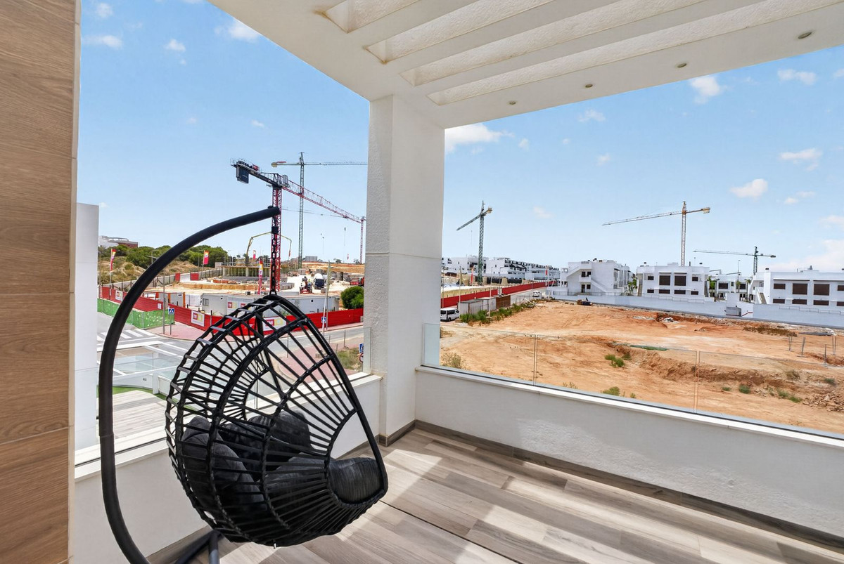 Huis te koop in Los Balcones | 4 slaapkamers H5421052