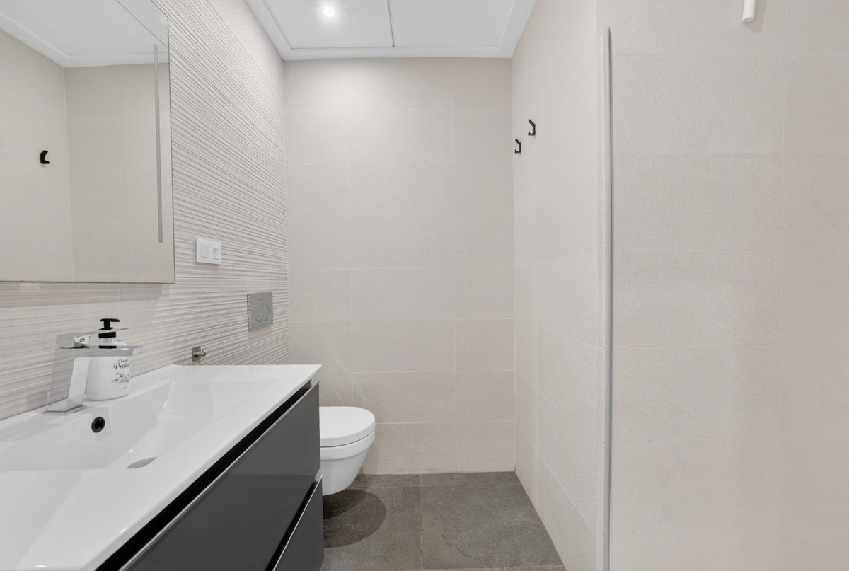 Appartement te koop in Los Balcones | 2 slaapkamers H5430316