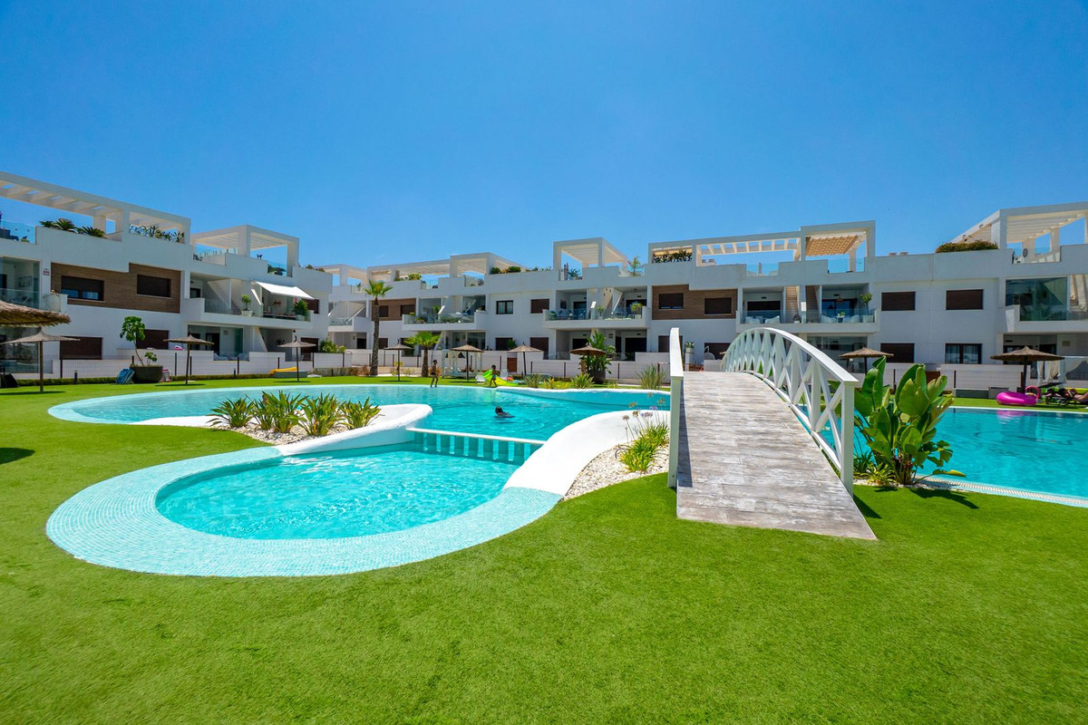 Appartement te koop in Los Balcones | 2 slaapkamers H5430316