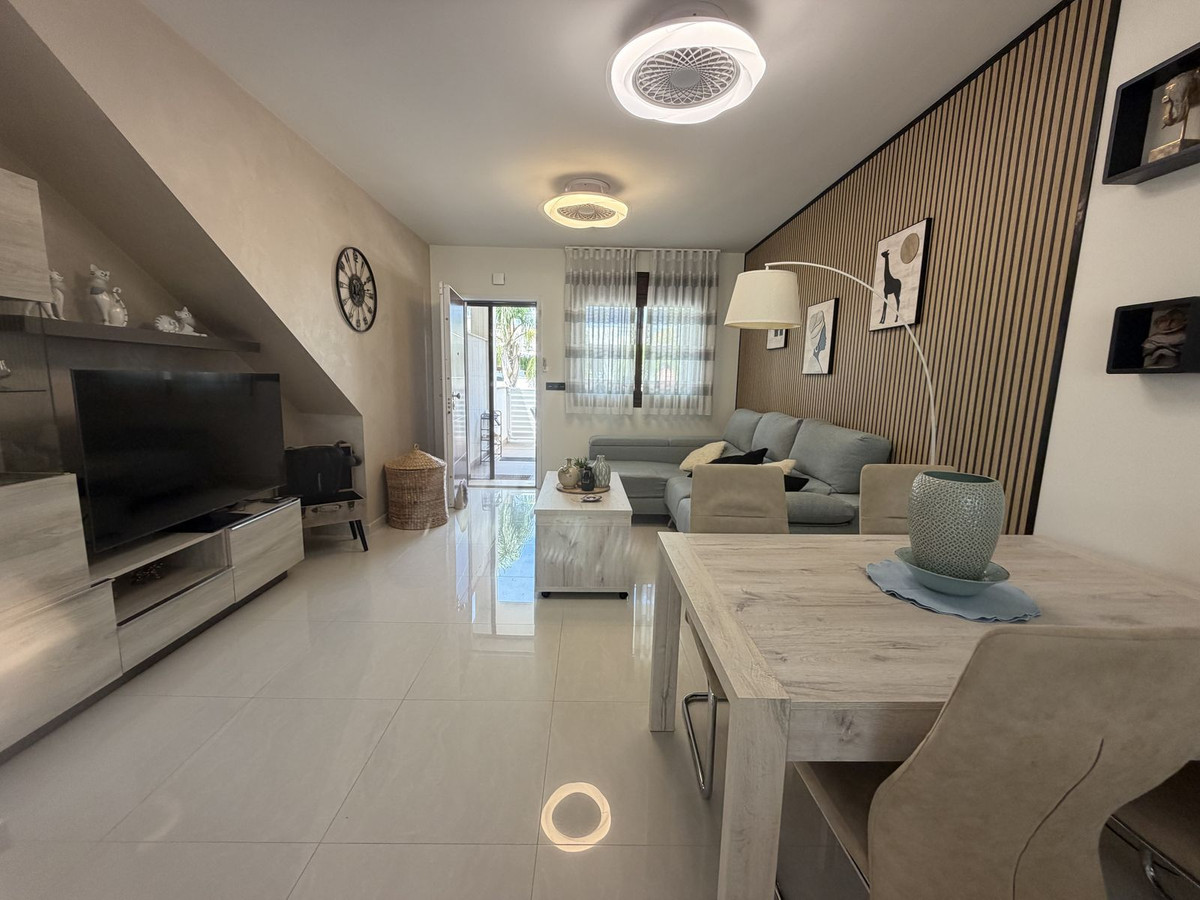 Huis te koop in Los Balcones | 2 slaapkamers H5462434