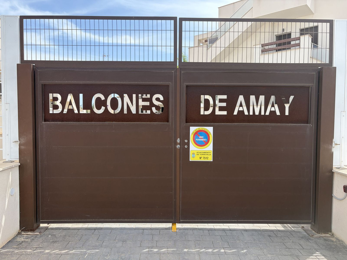 Appartement te koop in Los Balcones | 2 slaapkamers H5462434