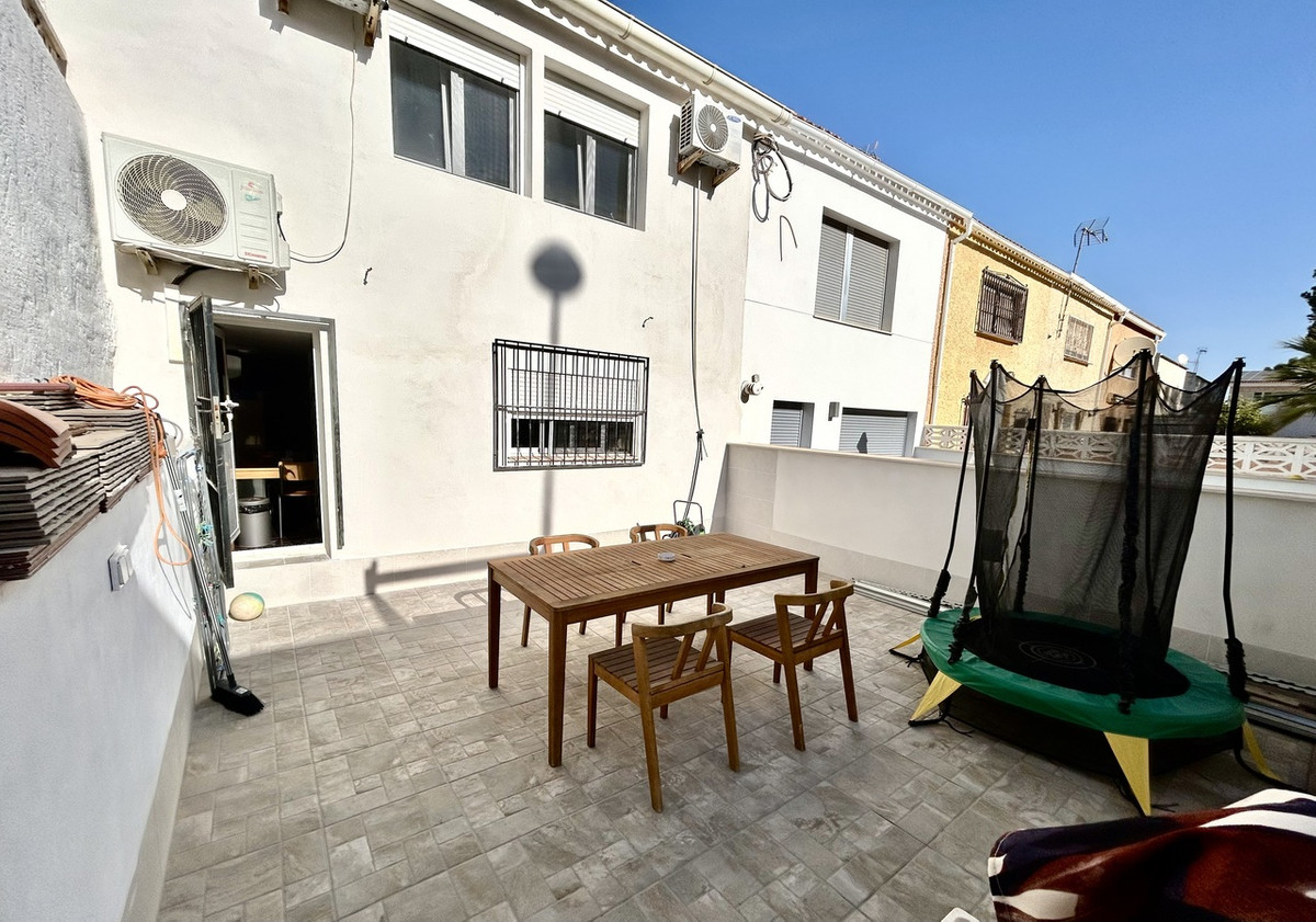 Huis te koop in Los Balcones | 3 slaapkamers H5480998