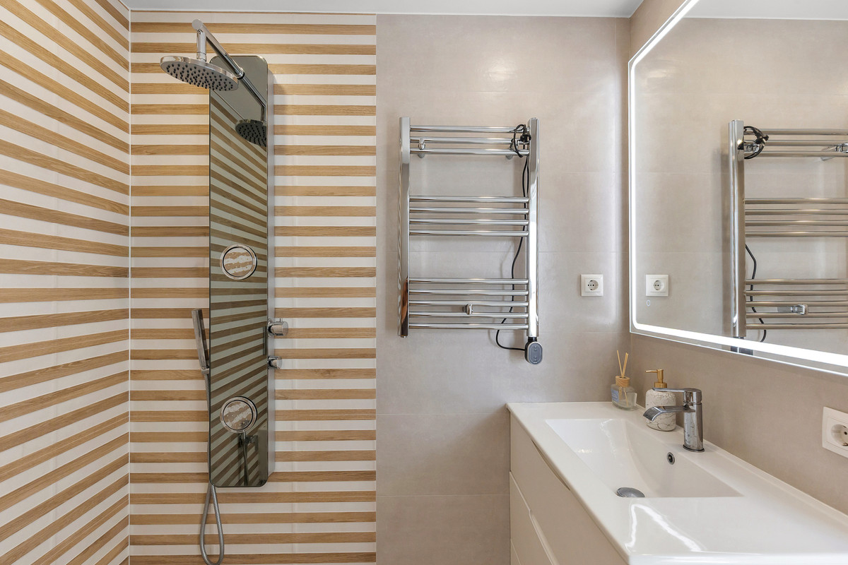 Property main view 33