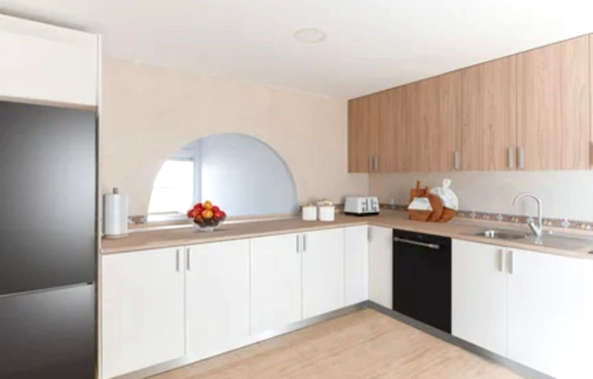 Huis te koop in Los Boliches | 4 slaapkamers H5044714