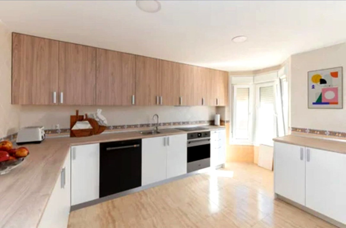 Huis te koop in Los Boliches | 4 slaapkamers H5044714