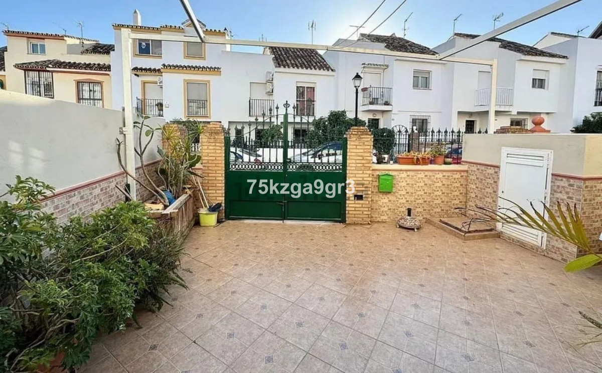 Huis te koop in Los Boliches | 4 slaapkamers H5055763